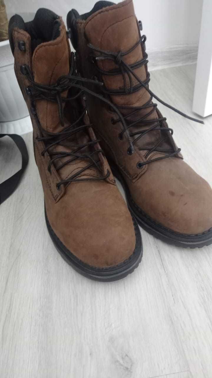 Продам новые ботинки ТШО (Red Wing). Размер - 39.