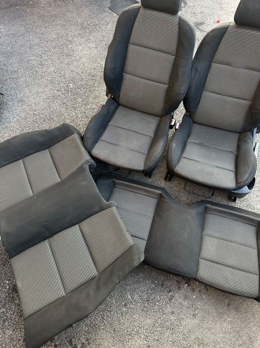 Салон за Пежо 307cc