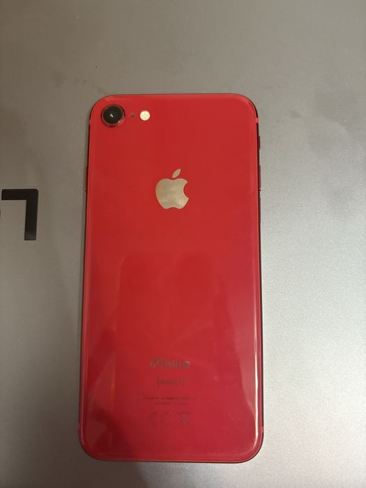 iPhone 8,красный,256 гб