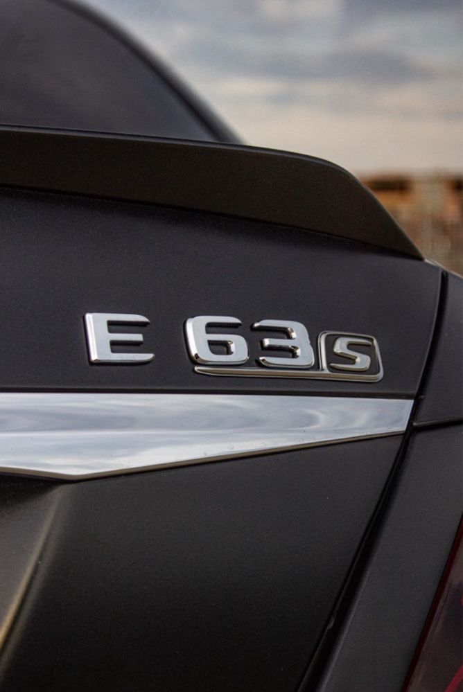 Mercedes-Benz E 63 AMG S Edition1 carbon ceramic ЛИЗИНГ БАРТЕР FULLMAX