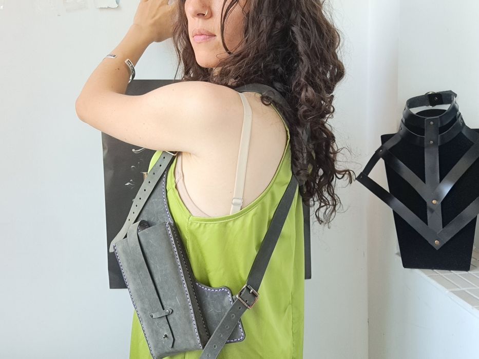 Ham cu buzunare din piele naturala