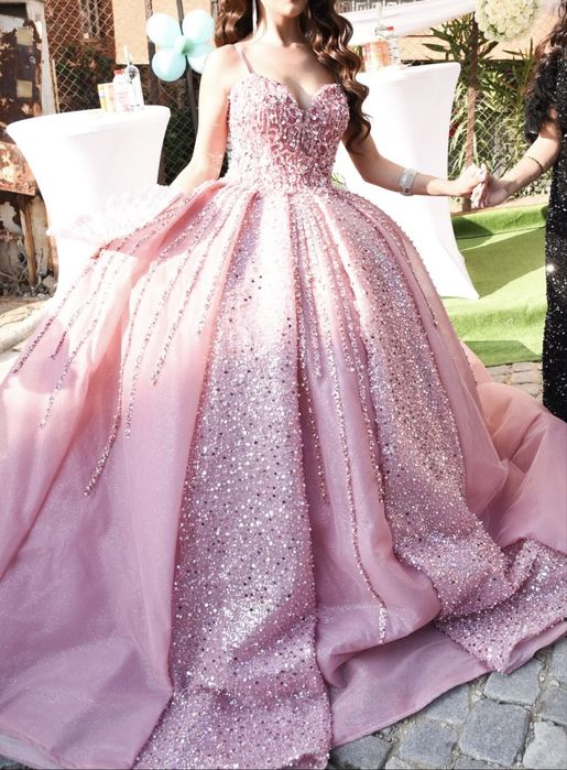 Цветни булченски рокли!!