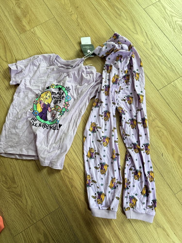 pijamale 8-10ani noi zara