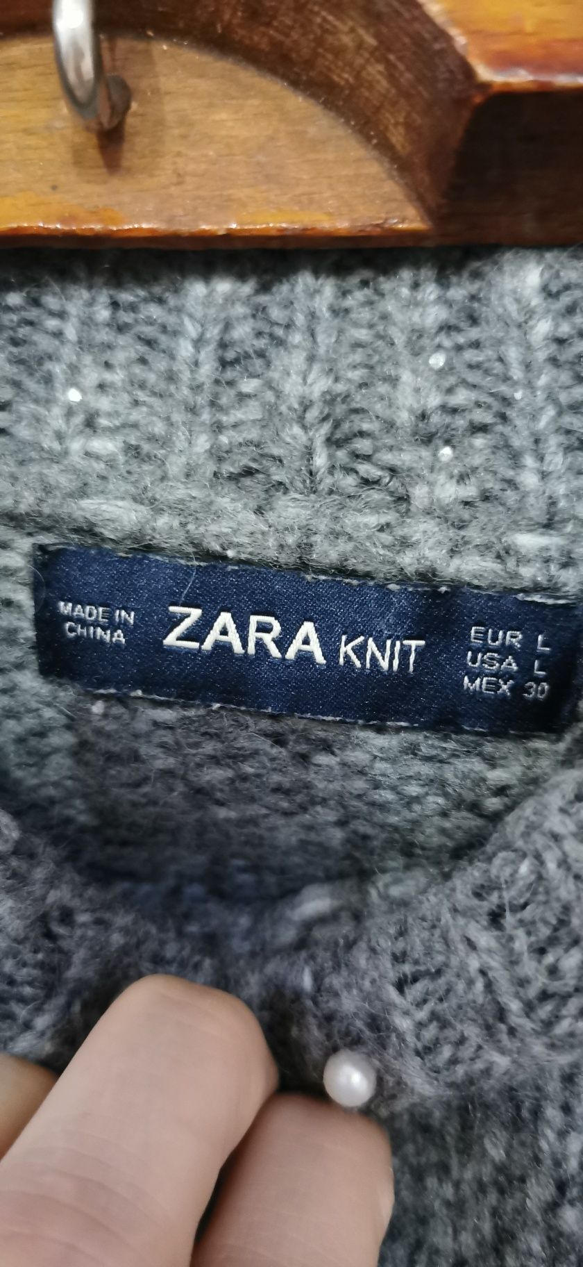 Страхотен пуловер на Zara