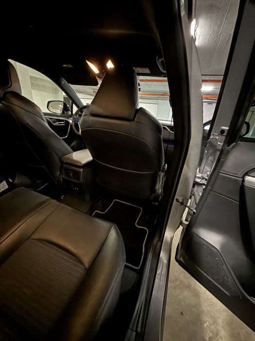 Toyota Rav 4 хибрит 2020ф