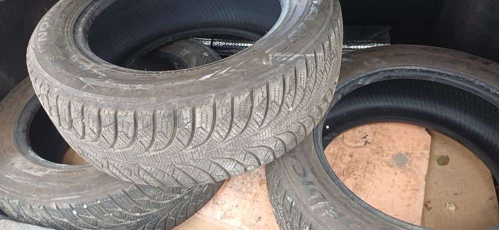 Продам шины в отличном состоянии