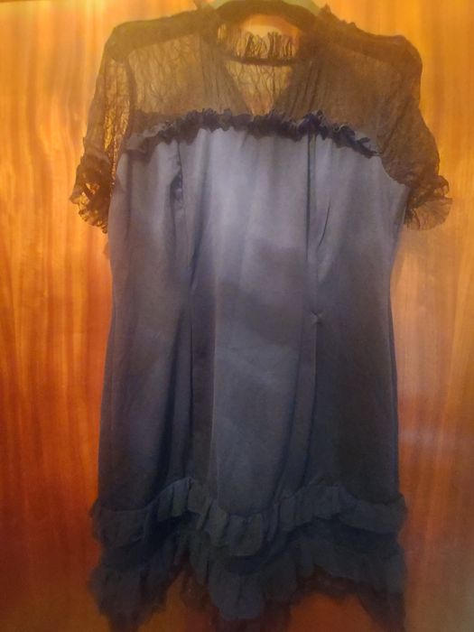 НАМАЛЕНА Продавам рокля 1ХЛ 20 ЛВ