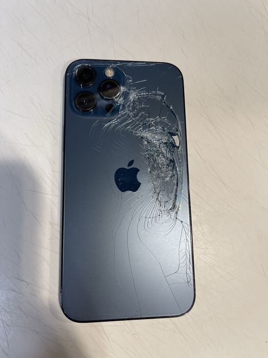 Vand Iphone 12 ProMax