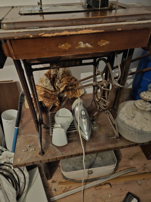 Стара шевна машина