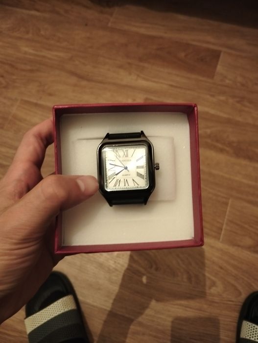 Часы cartier рим