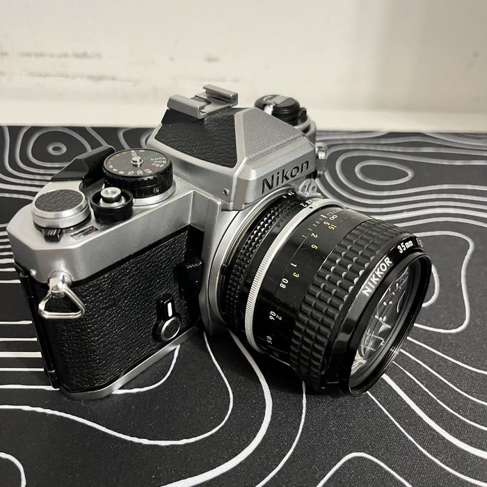 Nikon FE cu Nikkor ai 35mm f2