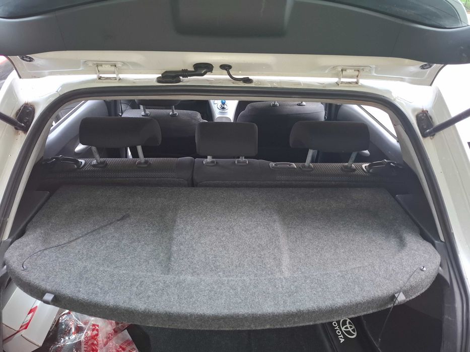 Polita portbagaj raft tablie capac toyota auris hybrid hibrid