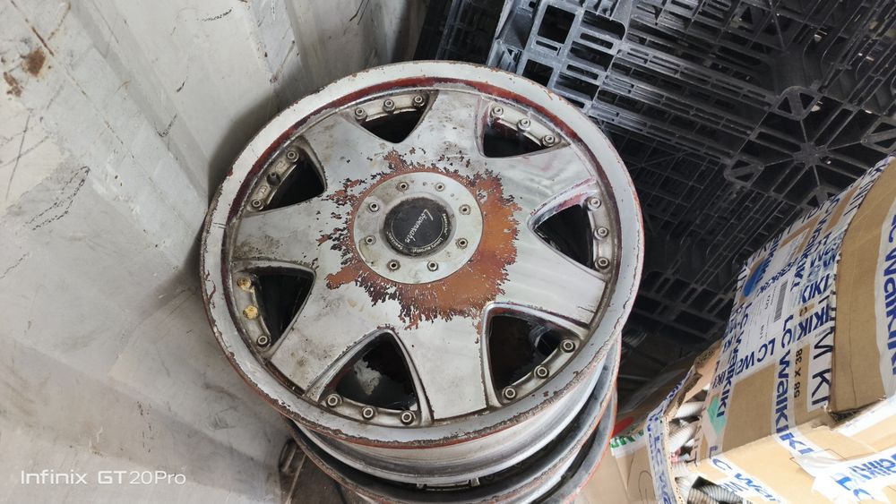 Прадм диски р18 Лоуренс или обмен