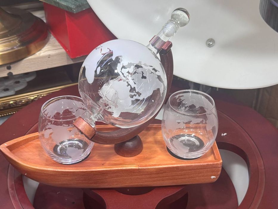 Глобус графин  и  бакал vip -подарок   необычные на кораблей