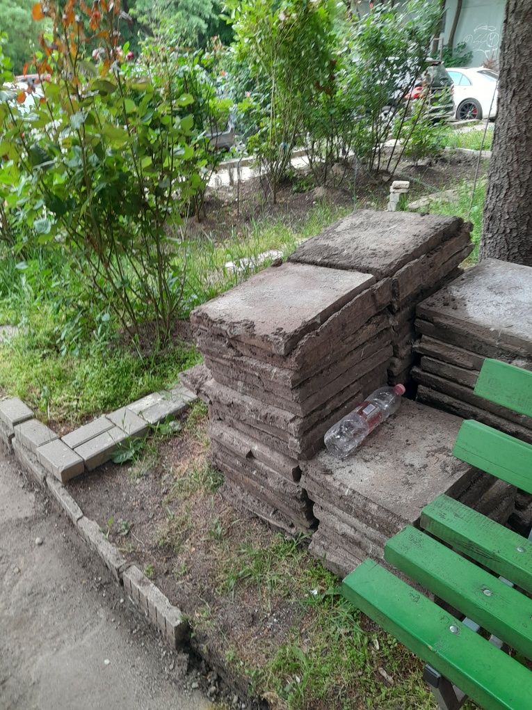 Тротоарни плочи втора ръка 40-40