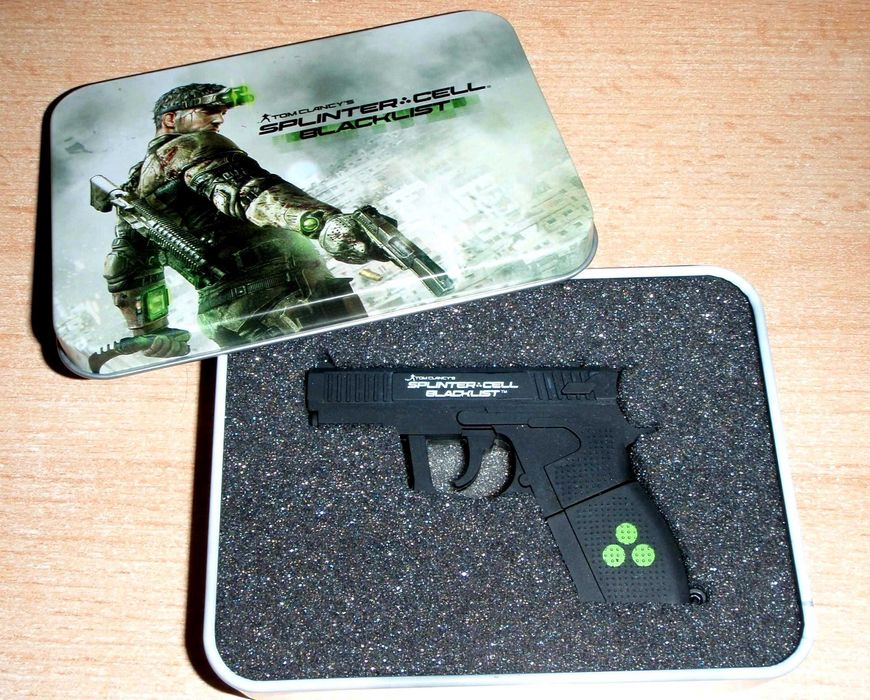 Splinter cell blacklist pre-order gun, item de colectie
