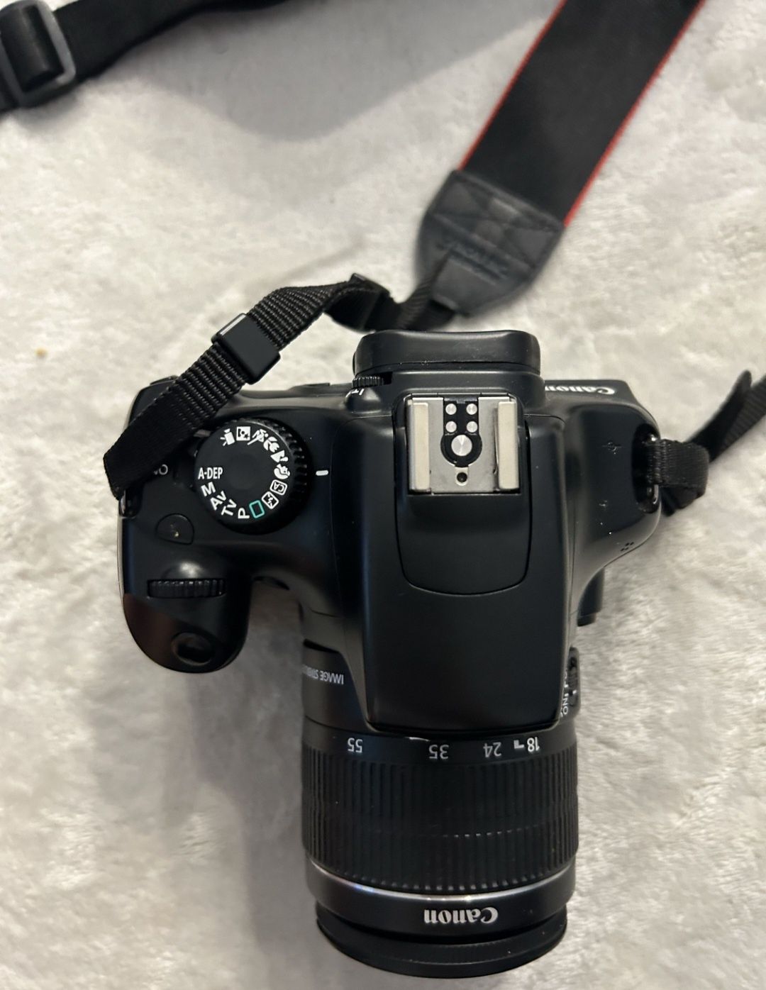 Продам б/у профессиональный фотоаппарат CANON EOS 1100D.
