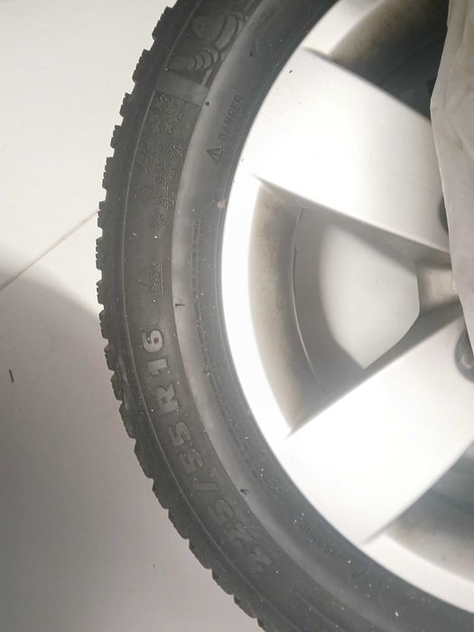 Vand jante originale BMW R16 cu anvelope Michelin profil 6 mm