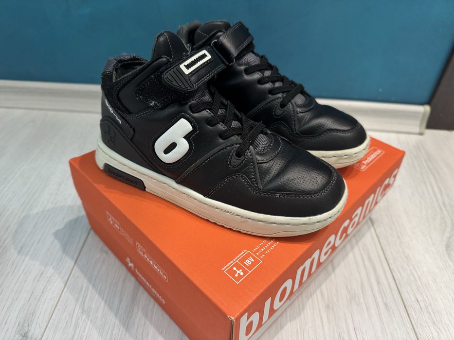 Боти на марката Biomecanics