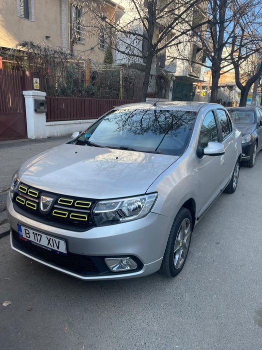 Vând mașină Dacia Logan