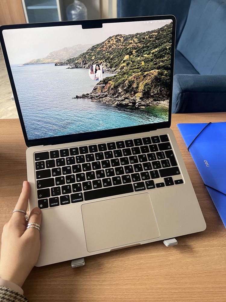 Macbook Air M2 2022