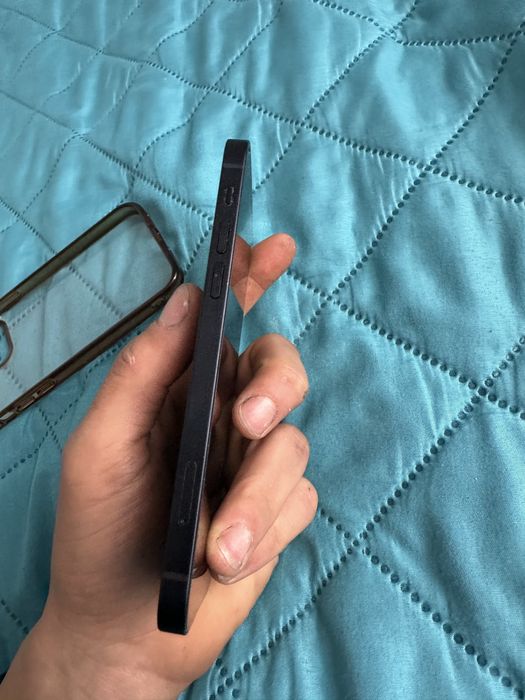 Iphone 12 64gb 80% baterie