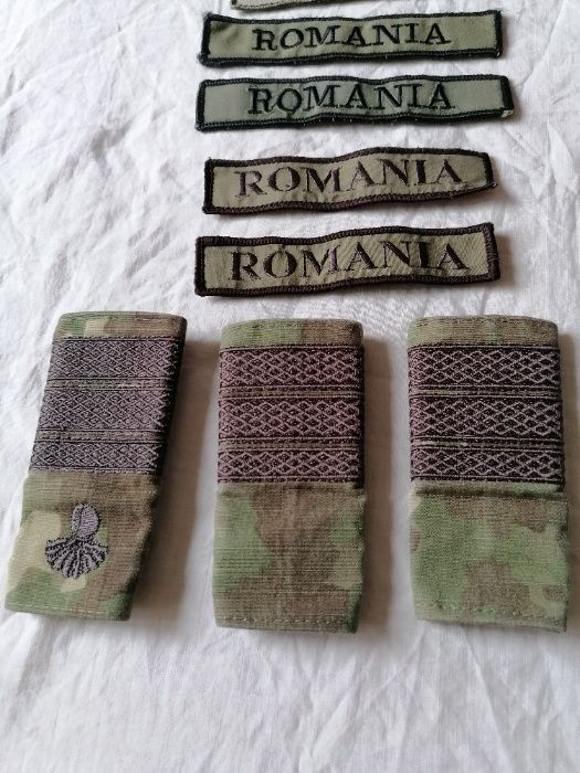 Grade militara și embleme