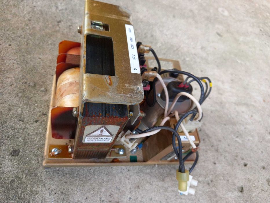 Redresor / Sursă de alimentare industrială cu transformator
