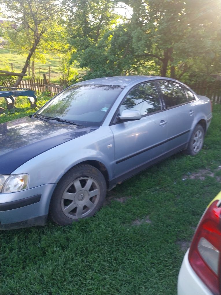 Vând passat b5 1.8 benzina 4 motion an fabricație 2000