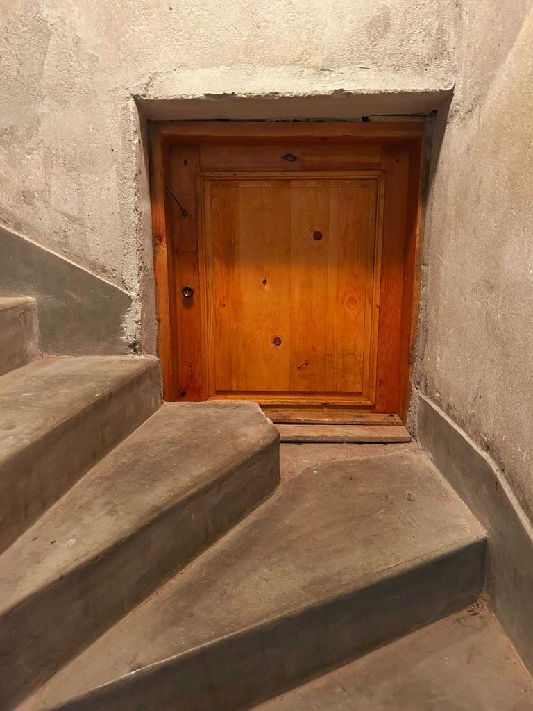 Продава се Къща в София, Лозенец - 150 кв.м за 425 €/кв.м - Снимка #10