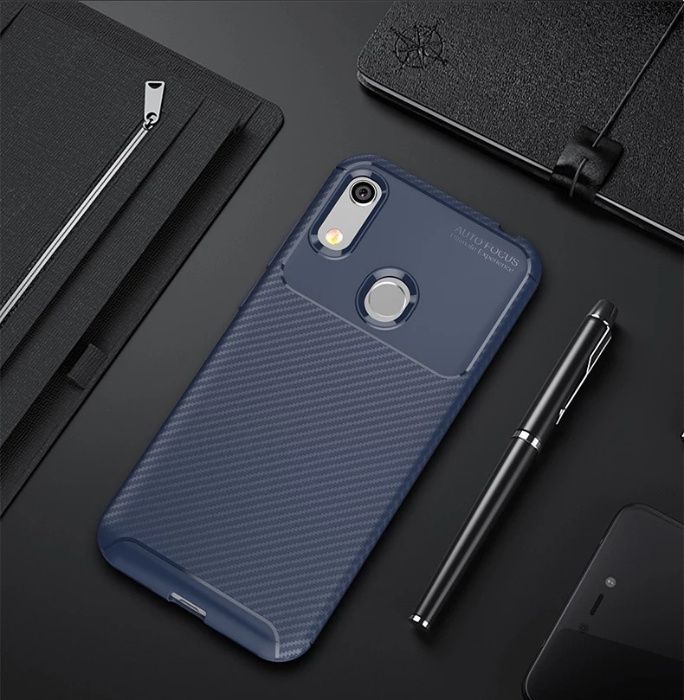 Husa / Bumper Antisoc model CARBON pt. Huawei Y6s (2019)