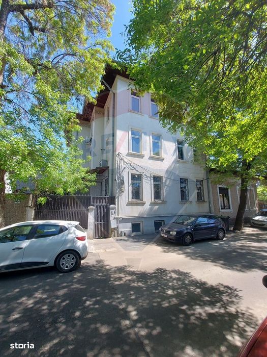 Vila S+P+2+M, 15 camere, ideala pentru investitie - Ștefan cel Mare