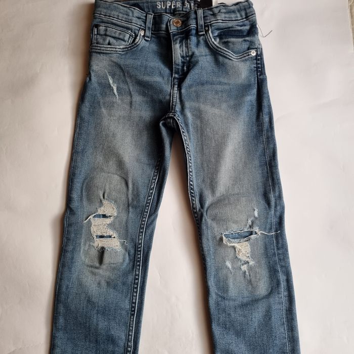 Свежа карирана риза Topolino и дънки H&M, размер 128 см.