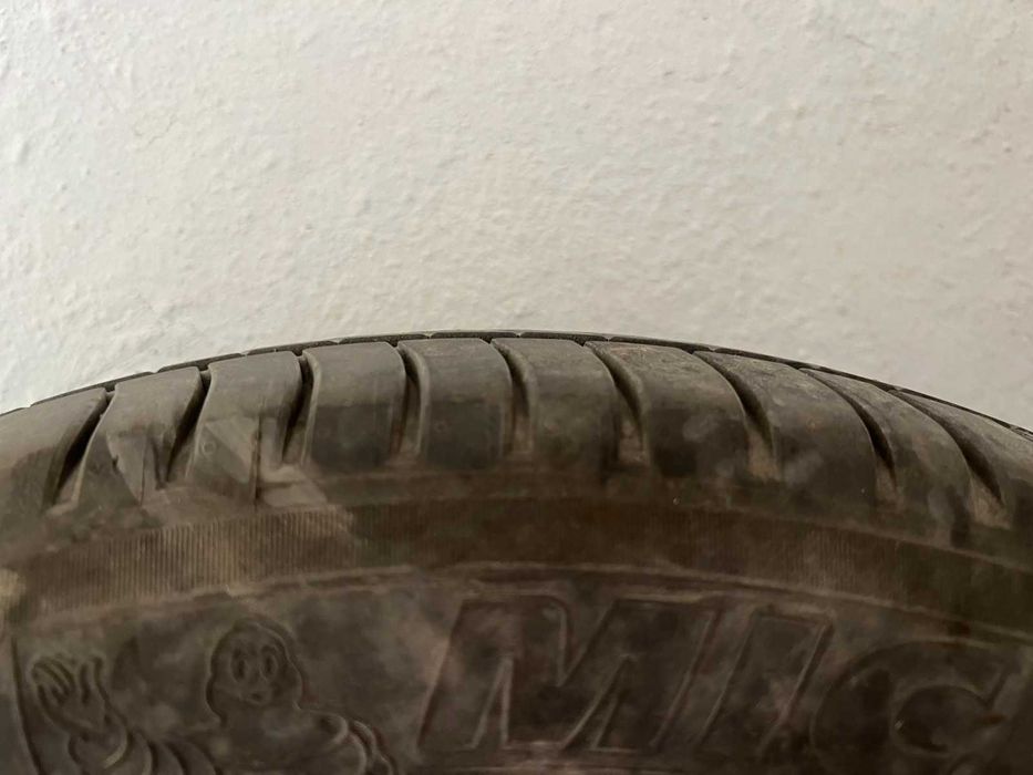 Летни гуми 215 55 r17