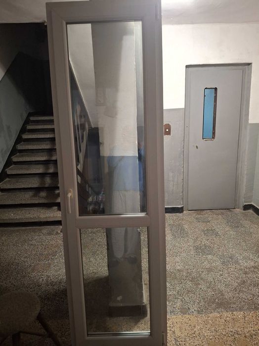 Пвц Дограма прозорец + врата - Много запазени -