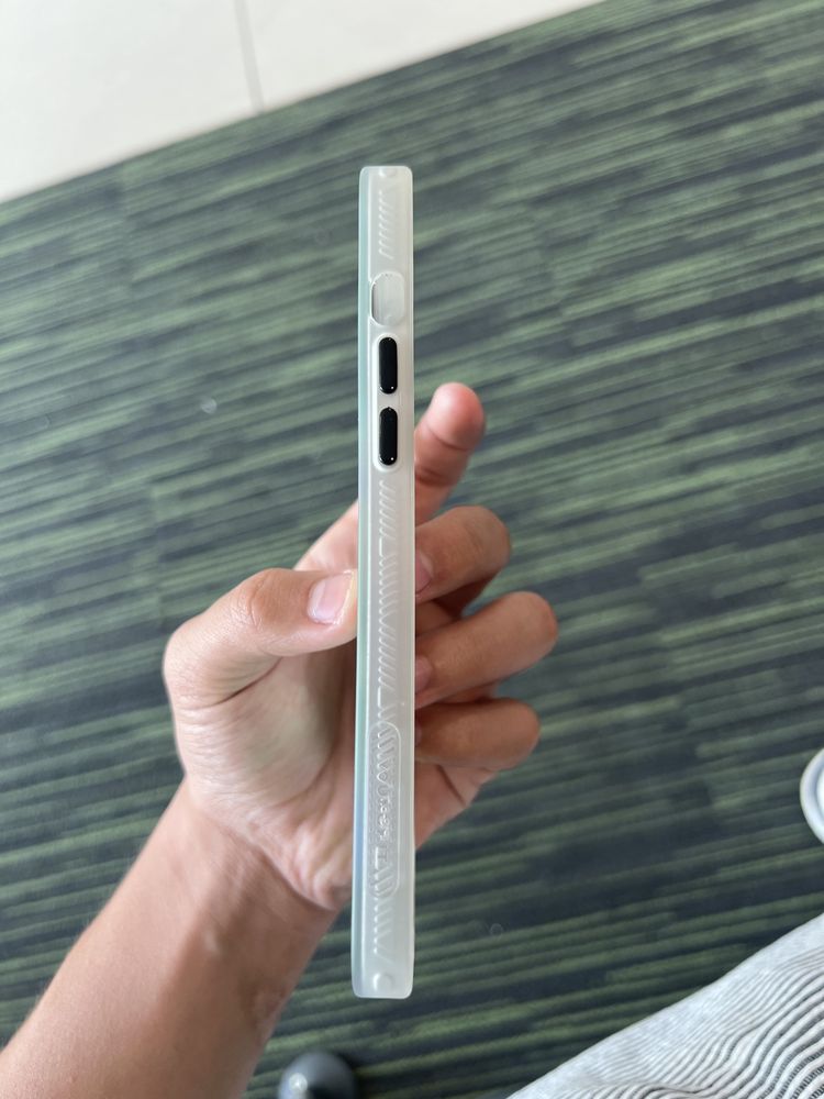 Chexol iphone 13 Pro Max  Turkiya material