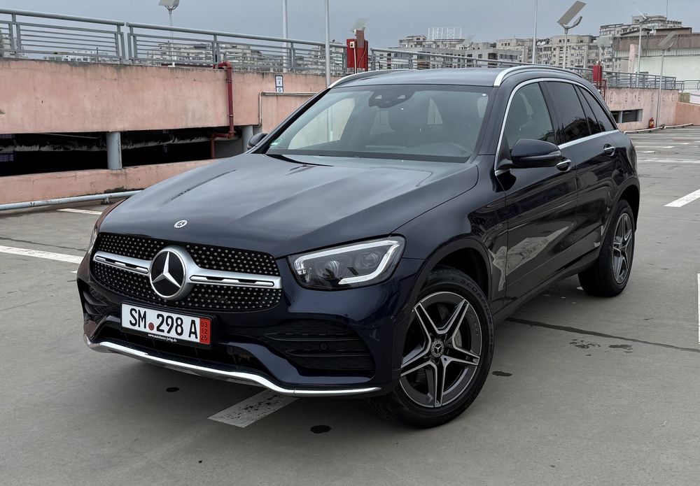 Mercedes-Benz GLC 300 de Amg Multibeam Distronic Plus Burmester Keyless