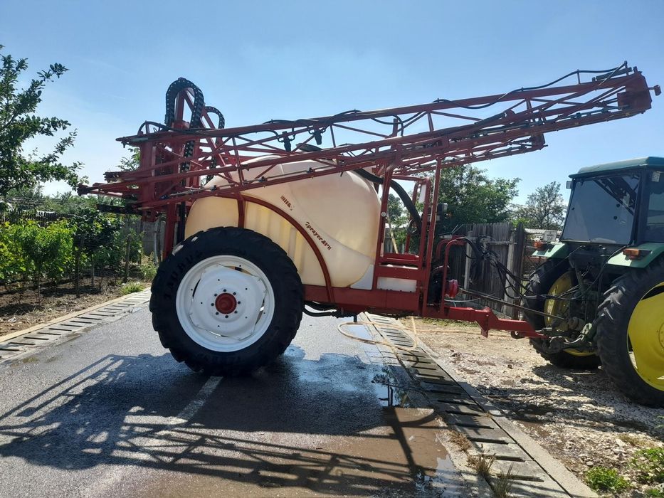 Vand instalatie de erbicidat sprayer Hardi