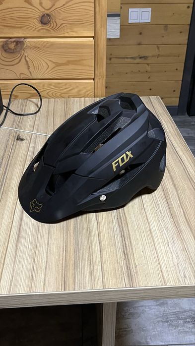 шлем FOX почти новый