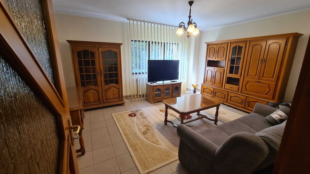 Inchiriere apartament 2 camere decomandat zona 1 Decembrie 1918 BUZAU