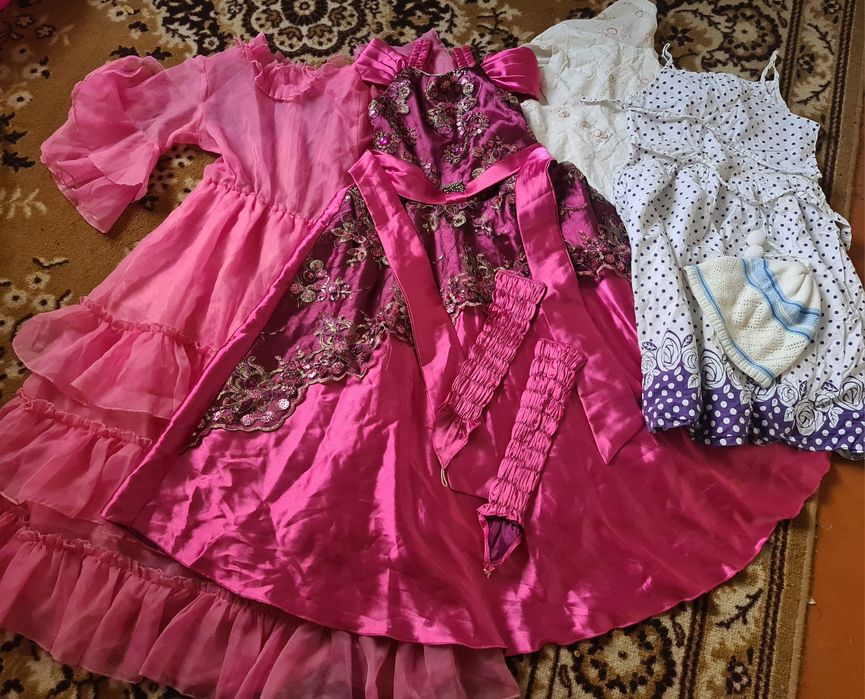 Бальное платье и другие для девочки 7--9