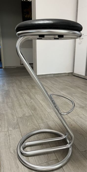 Set 2 scaune pentru bar