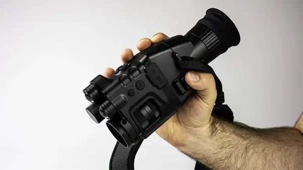 Прицел ночного видения Henbaker CY789