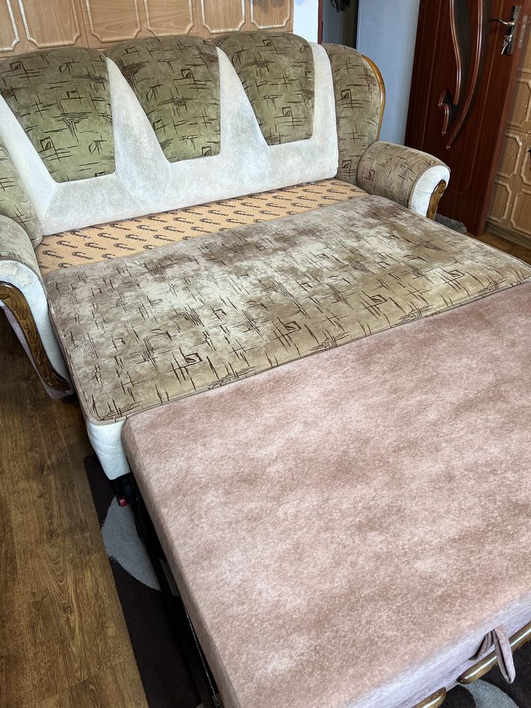 Vand  canapea extensiba