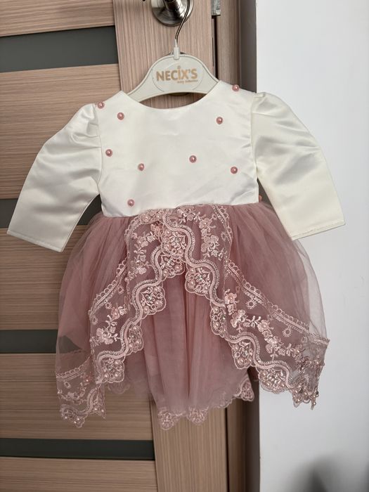 Rochita eleganta botez - rochie bebe fetita alb cu roz  - 3-6 luni