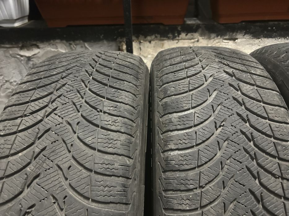 4бр 205 55 16 мишелин