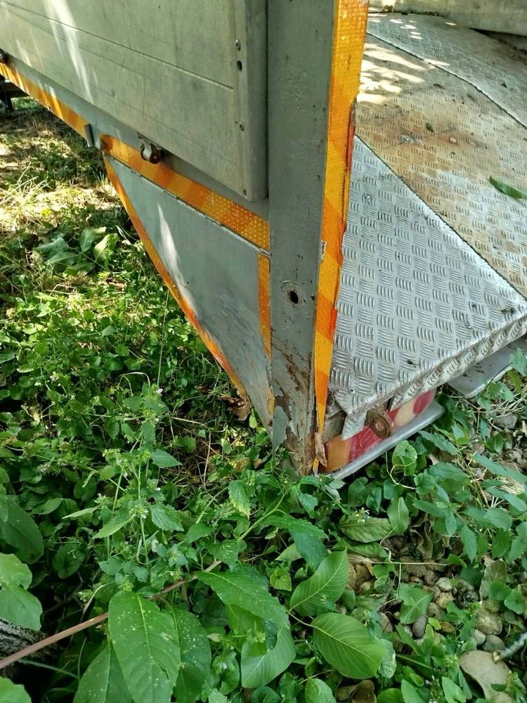 Продавам кароселия за бус