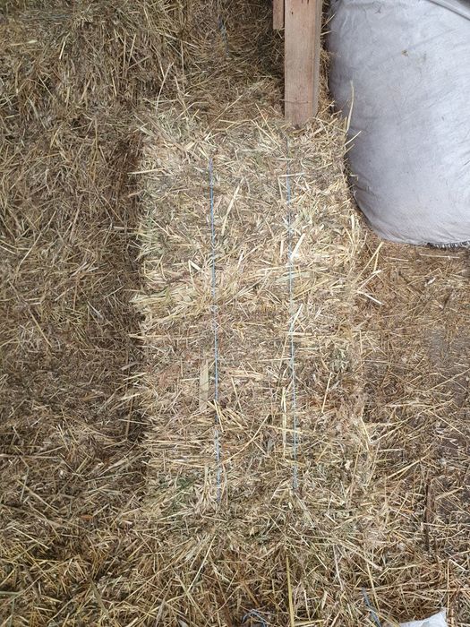 Baloti de lucerna-baloti de iarba cu ovaz-baloti de paie