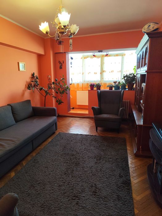 Apartament 3 camere decomandat