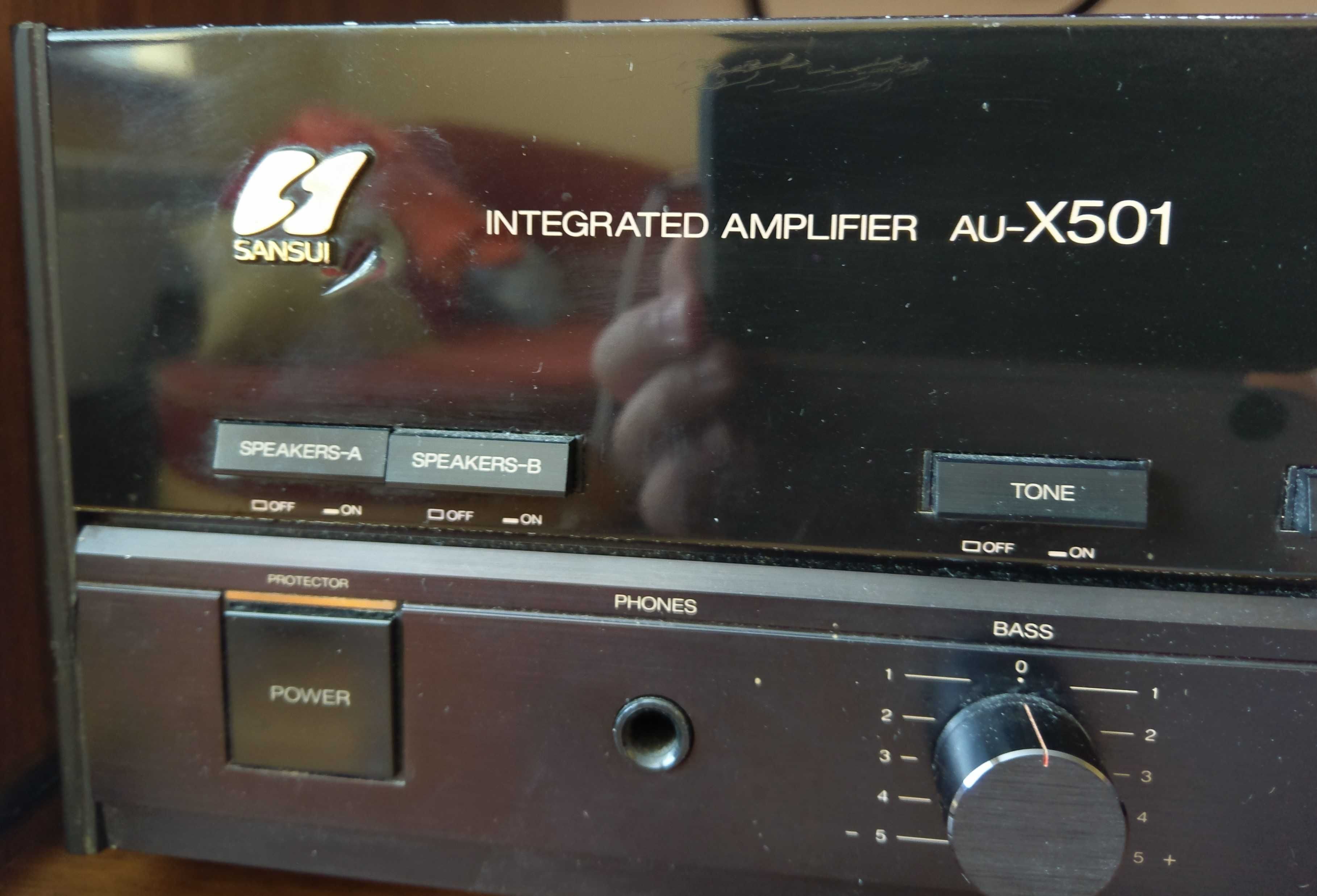 Усилвател Sansui AU-X501